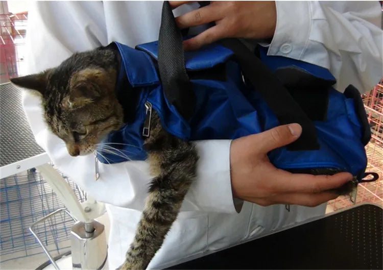 Portable and foldable pet carrying bag for cats, anti-scratch and bite, fixed cat bag for vaccination.