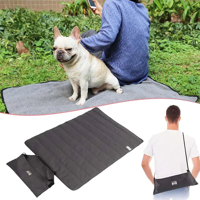 100x70cm Portable Pet Mat Foldable Travel Mat with Storage Bag Resistant Pad for Dogs Cats Outdoor Indoor All Season Use