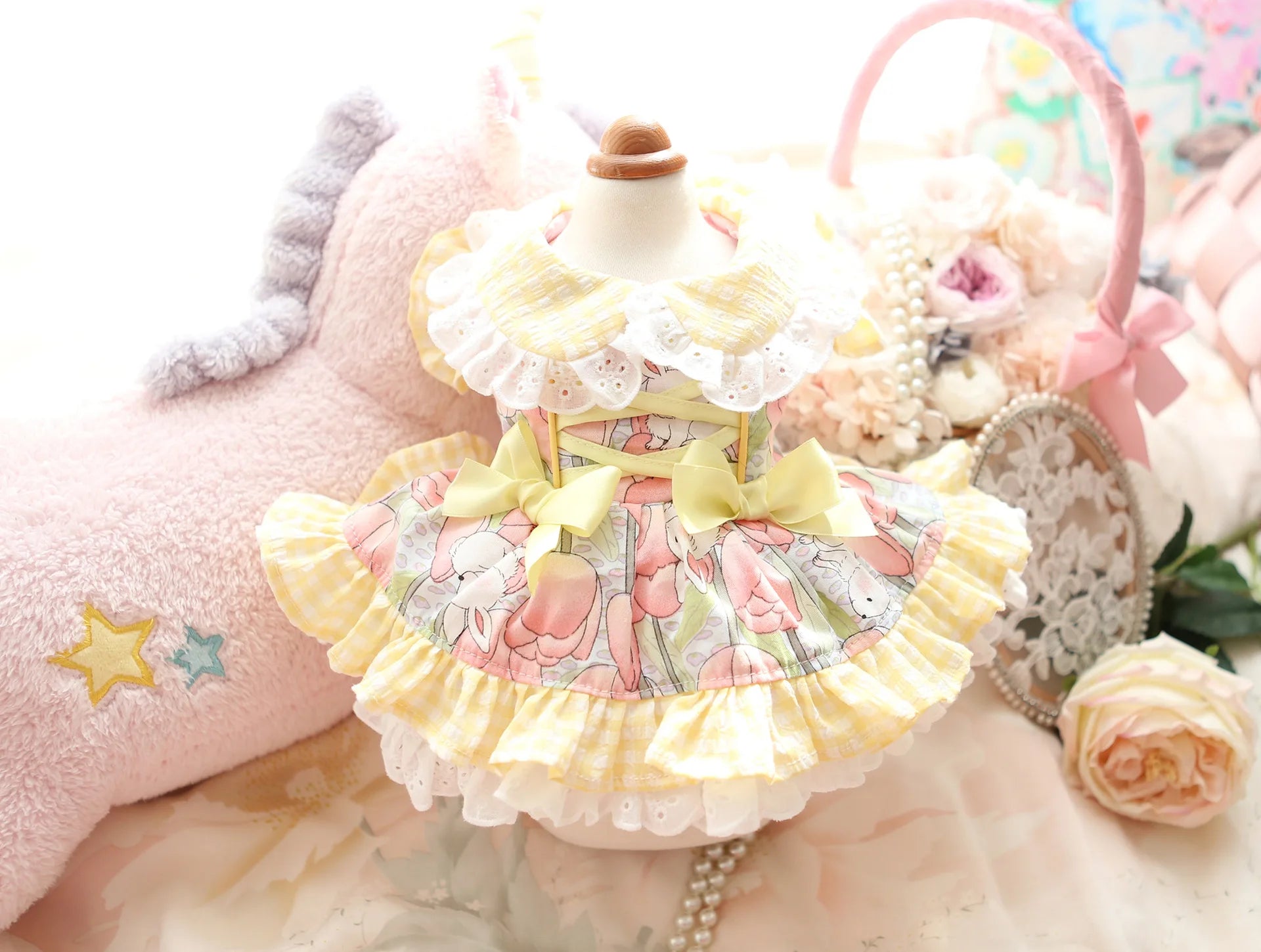 Pet Dresses for Small Dogs Female Dog Luxury Princess Dog Clothes with Bow Lace Ruffles Pink Cute Puppy Skirt for Yorkie Maltese