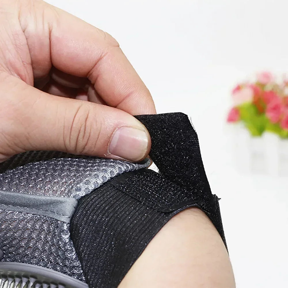 1Pc Pet Grooming Glove Hair Removal Brush Cat Dog Fur Hair Deshedding Gentle Efficient Dog Combs Pet Bathing Massage Products