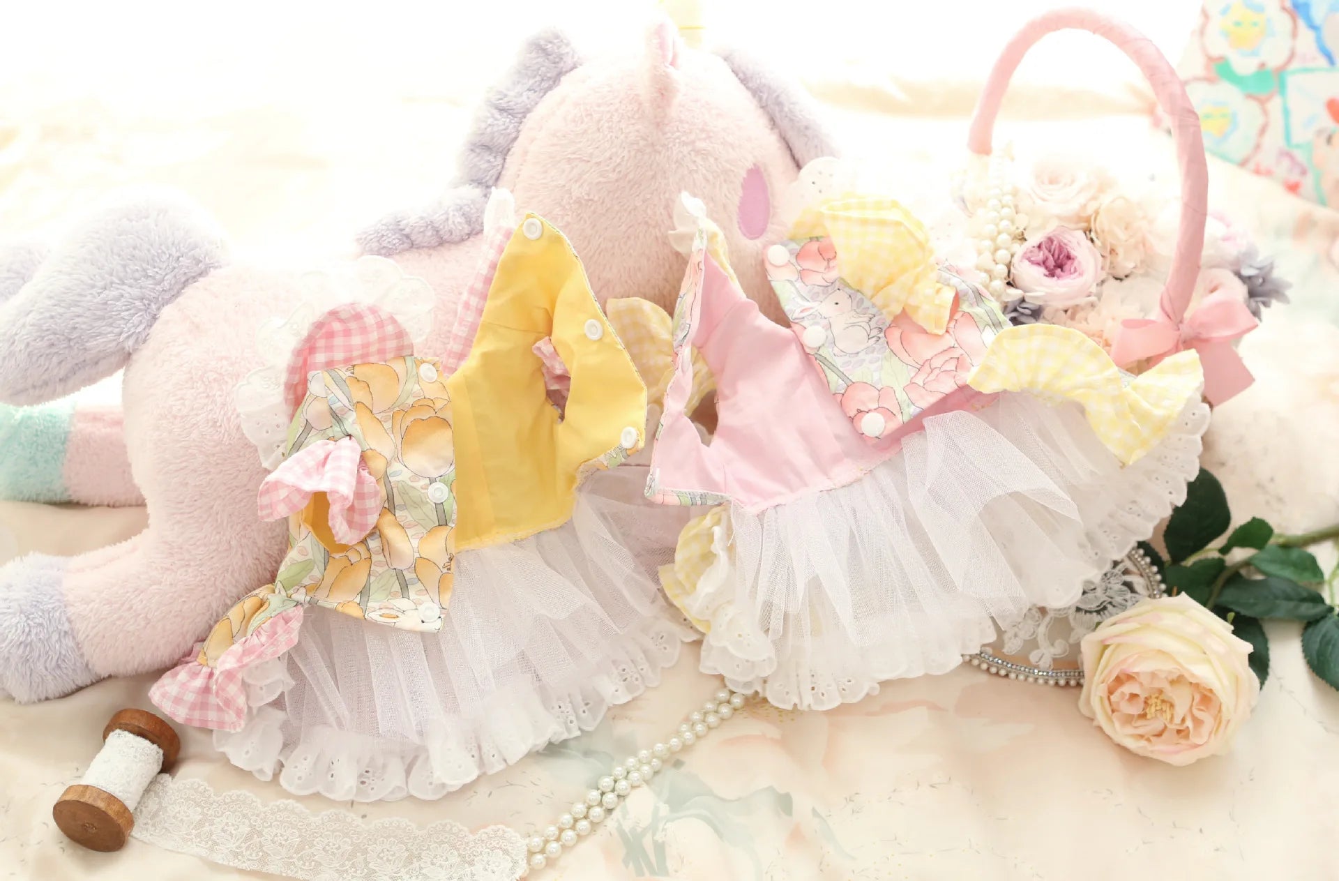 Pet Dresses for Small Dogs Female Dog Luxury Princess Dog Clothes with Bow Lace Ruffles Pink Cute Puppy Skirt for Yorkie Maltese